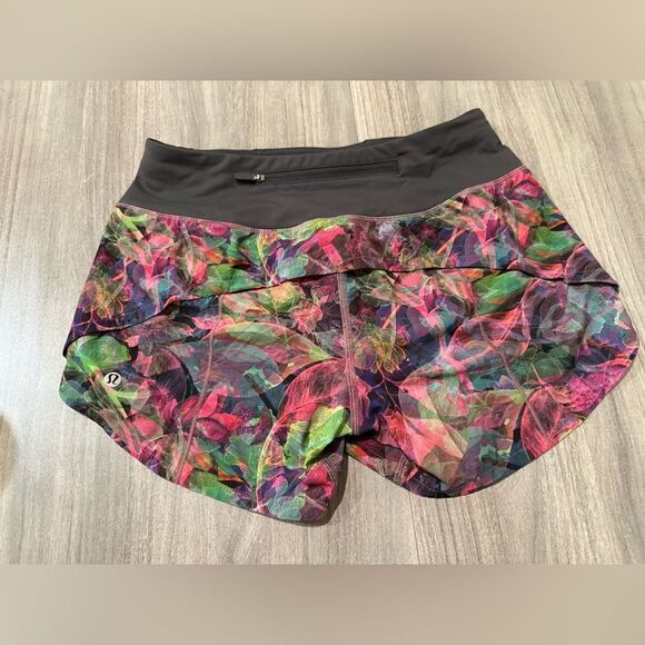 Lululemon Speed Up Mid-Rise Lined Short 4” - Picture 3 of 7